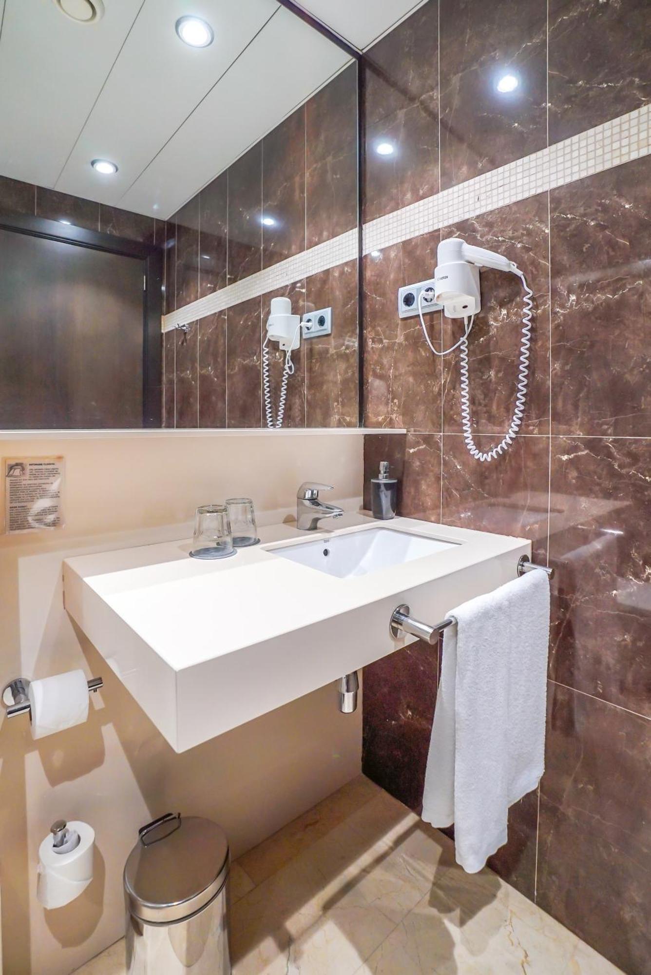 Hotel Constanza Барселона Экстерьер фото
